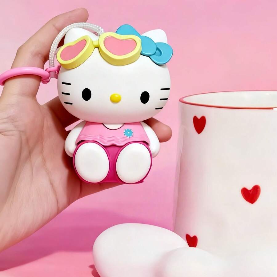 Sanrio 1 szt. brelok SANRIO do Hello Kitty – wisząca ozdoba z filtrem UV, zmieniająca kolor, ABS i poliester, uroczy motyw kreskówkowy, idealny na kluczyki samochodowe, plecaki, dla przyjaciół i rodziny (urodziny, ukończenie szkoły), akcesoria do Hello Kitty, brelok, zabawny dodatek, wysokiej jakości rzemiosło, pomysły na świąteczne prezenty, smycze do toreb z uchwytem na identyfikator, akcesoria samochodowe, zawieszki do toreb