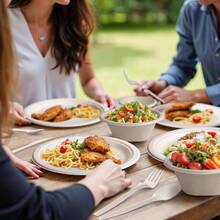 250PCS Disposable Paper Plates And Bowls Set With Long Utensils, Compostable Plates - Friendly Dinnerware Set Includes Plate, Bowls, Forks, Knives Spoons Party Camping - Màu be - Xem 6