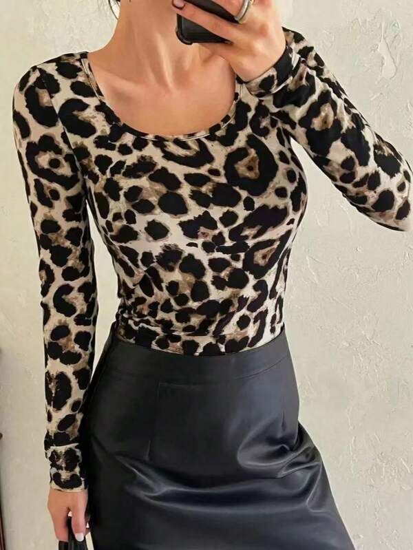 Women's Autumn New Leopard Print Scoop Neck Fitted Long Sleeve T-Shirt, All-Over Leopard Print, Polyester, Suitable For Casual, Vacation, Evening, Beach Wear In Autumn/Winter