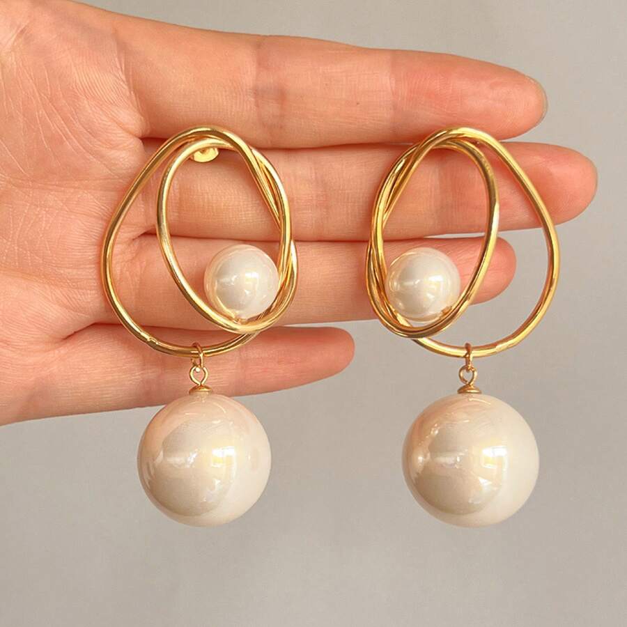 1 Pair Of Stainless Steel Earrings, French Retro Winding Circle Large Pearl Studs, High-Grade Temperament Earrings, Niche Style - 金色 - 查看 1