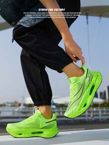 1 par de zapatos para hombres, zapatos para correr de hombres, zapatos deportivos de hombres, zapatos deportivos para exteriores, zapatos de hombres, zapatos deportivos de fitness, zapatos de tenis para adultos, zapatos de lujo para hombres, zapatos de tenis para hombres, zapatos deportivos de alta calidad, zapatos deportivos cómodos, zapatos con cordones y suela gruesa antideslizante, zapatos duraderos para hombres, zapatos deportivos premium de suela blanda, zapatos para correr en cancha, regalos escolares, zapatos deportivos casuales (patrón asimétrico) - Verde - Ver 4