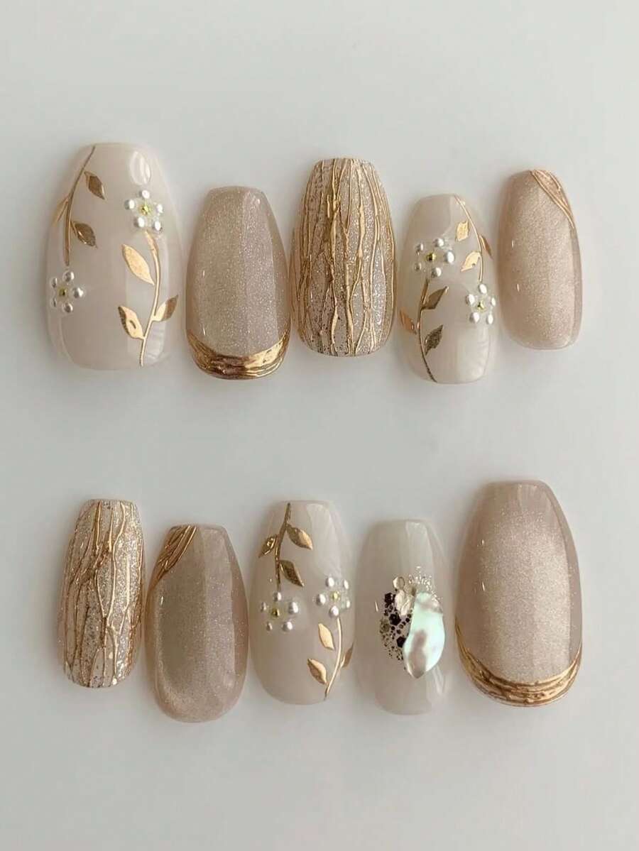 10 Stücke reine handgefertigte Aufklebe-Nägel, mittlere aprikotfarbene Nägel, Sarg-Nägel, Y2K sanft, vintage, elegant, erschwinglicher Luxusstil, Katzenauge, vergoldete Blume für Frauen und Mädchen, Herbst-Winter-Festivals, Partys und den täglichen Gebrauch