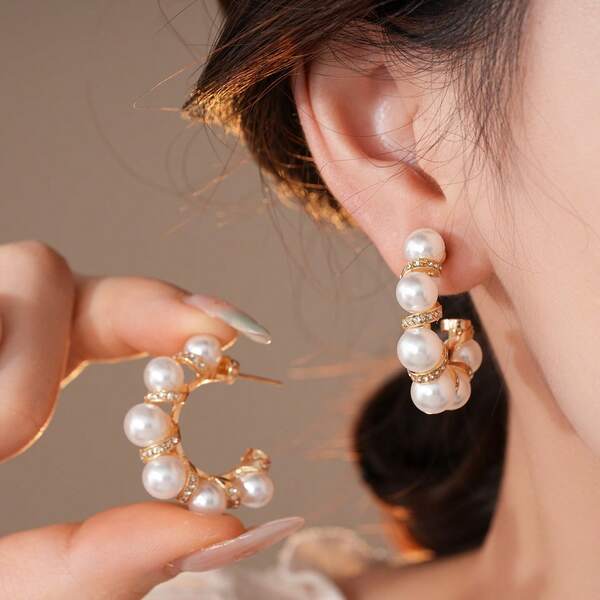 1 Pair Vintage C-Shaped Faux Pearl Elegant Chic Versatile Earrings