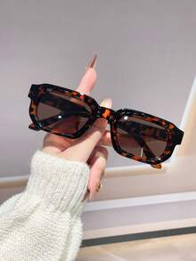 1pc Classic Square Frame Men's Glasses Small Frame Fashion Glasses, Suitable For Carnival Party, Street Photography, Tropical Beach Holiday, Beach Accessories, Beach Toys, Summer Beach Resort, Outdoor, Travel