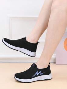 女士透气网眼休闲运动鞋，防滑软底一脚蹬舒适妈妈鞋，圆头宽松休闲鞋，适合日常散步，松紧鞋口，春夏 - 黑色 - 查看 6