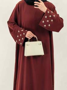 1 件新款时尚奢华菊花刺绣袖设计穆斯林女式长袍，适合女性日常穿着，经典百搭穆斯林吉尔巴布长袍 - 彩色 - 查看 35