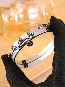 1 件时尚朋克嘻哈夸张铆钉不锈钢袖口手链，镶嵌人造锆石钻石，适合女性日常佩戴，礼物