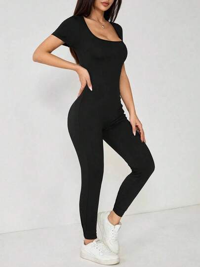 Mono deportivo de manga corta con cuello cuadrado para mujer de unicolor, de corte ceñido de moda