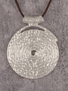 1pc Minimalist Spiral Disc Alloy Pendant Necklace, High-End Unique Personalized Unisex Couple Necklace