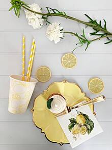10 piezas/30 piezas/50 piezas Platos de papel amarillos de 9 pulgadas para verano - Platos desechables de limón para fiestas, excelentes para servir pasteles/ensaladas en duchas nupciales, cumpleaños, bodas y decoración de fiestas de verano - Amarillo - Ver 5