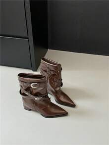 Bottines à talons hauts, talon épais, bout pointu, bottes courtes pour femmes, automne et hiver, nouvelles bottes à rivets avec boucle de ceinture et manches à la mode pour femmes - Noir - Voir 6