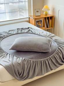 1 件柔软舒适的水晶天鹅绒床笠 3 件套（1 件床笠 + 2 个枕套），可机洗，适合卧室和客房，四季皆宜 - 淺灰色 - 查看 8