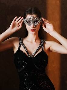 1pc Fashionable Rhinestone Mask, High-End Geometric Hollow-Out Mask For Halloween Party, Masquerade Ball Decor - Mask - View 4
