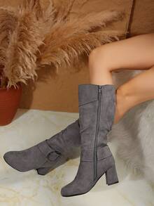 Bốt cao đến đầu gối bằng da lộn kiểu Âu Mỹ mới thu/đông có gót dày và khóa thắt lưng, bốt cao đến đầu gối cho nữ, dự tiệc - Xám - Xem 4