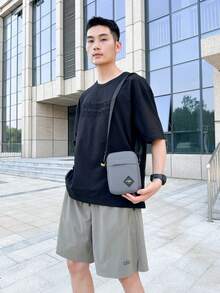 حقيبة صدر من النايلون للرجال، حقيبة خصر، حقيبة كتف، حقيبة متقاطعة الجسم، مناسبة للسفر والعطلات والتنقل اليومي، بسيطة، شخصية، أنيقة، رياضية، رجعية، للأعمال، متعددة الاستخدامات، مقاومة للماء والخدش، متينة، متعددة الأغراض، متعددة الأقسام، تخزين منظم، حقيبة متقاطعة الجسم