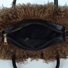 Women's Plush Handbag, Plush Large Capacity Shoulder Bag, New Fashion Faux Fur Bag With Zipper Closure, 11 Colors (White, Black, Caramel, Blue, Orange, Rose Red, Green, Korean Pink, Khaki, Dark Gray, Violet) Fashion Matching,  Handbag, Soft Texture, Casual Wear - 焦糖色 - 查看 5