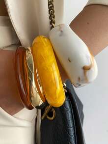 1pc/4pcs/Set Bohemian Geometric Arc Smooth Resin Cuff Bracelet, Luxurious Casual Party Women Couples Wedding Holiday Versatile Metal Jewelry Bracelet Gift (The Material And Color Of The Bracelet Are Subject To The Actual Product)