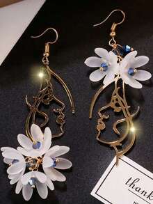 1pc Fashionable Flower Petal Long Tassel Earrings, Asymmetric Ethereal Ear Hooks To Slim Face