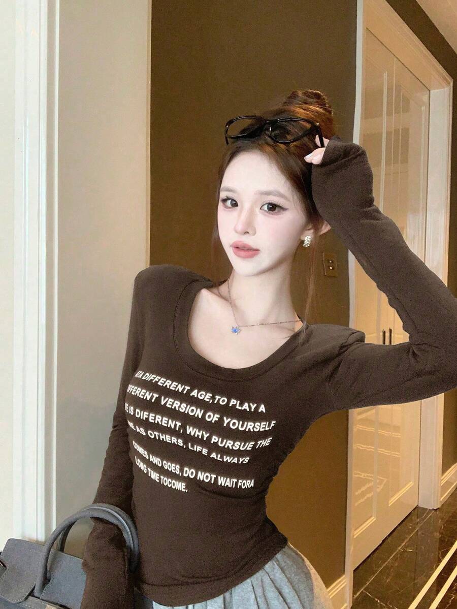 复古坏蛋字母印花保暖内衬长袖打底衫，修身款，秋冬新品 - 棕色 - 查看 1