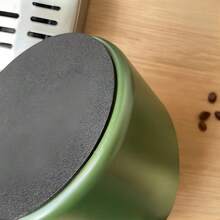 1 pieza Recipiente para residuos de café de 580ml, caja especial para residuos de máquina de café semiautomática, el recipiente se puede desprender, diseño oblicuo, pequeño y ligero, sin posición, alta resistencia a caídas, antideslizante en la base, papelera de escritorio, material ABS, accesorios profesionales de café para oficina y hogar