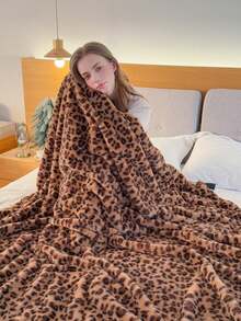 1 Peça Cobertor Felpudo Estampado de Onça de Dupla Camada - Macio, Quente, Elegante, Adequado para Todas as Estações | Ótimo para Sofá, Decoração Doméstica, Viagem ou Uso no Escritório, Acessório de Decoração Doméstica | Design de Estampa Animal | Manta Jacquard Tricotada