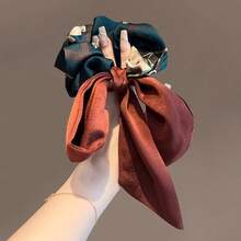 2025 Korean High-End Exquisite Retro Print Ribbon Hair Tie, Hair Rope, Fashionable Ponytail Ribbon Hair Accessory, Women's Fresh And Sweet Hair Accessory, Temperament Hair Tie. Hot-Selling Silk Ribbon Scrunchie | Japanese Retro Elegant Style, Smooth Silk + Large Ribbon Design, Commuting, Date, Luxury Coordination Sacred Treasure, Versatile For All Occasions, Highlighting The Exquisite Taste Of Popular Girls. 2025 Korean High-End Exquisite Retro Print Ribbon Hair Band/Hair Elastic | Fashionable Ponytail Ribbon Hair Accessory, School-Style Button Ribbon Scrunchie, Sweet And Cheerful Girl, Large Size Hair Band, Comfortable Scrunchie, Autumn Scrunchie, Winter Scrunchie, Hair Elastic, Korean Mature Style, Winter Hit Scrunchie, Christmas Scrunchie, Sweet And Cheerful Girl, Korean Mature Style Hair Accessory, Gentle Japanese Retro Elegant Christmas Limited Edition Hair Band, Winter Hit Scrunchie