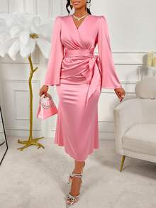 Conjunto de dos piezas de satén para dama Amarilo, cómodo, de moda y elegante para una cita