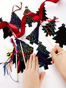 24/48 pièces Set de grattage de Noël, Signets à gratter en papier pour sapin de Noël DIY, Grattages décoratifs d'arbre de Noël créatifs, Signets de bonhomme de neige DIY pour création de peinture libre, Cadeaux créatifs de Noël