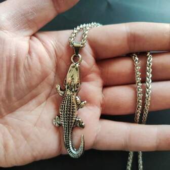 Simple Retro Fierce Crocodile Pendant Necklace Fashion Creative Jewelry Street Party Niche Popular Pendant Gift Accessories