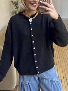 Vivid Style 女士卷边下摆圆领贝壳扭结纽扣长袖针织开衫，短款宽松舒适纯色毛衣，复古风格，适合圣诞节、新年等场合穿着。 - 黑色 - 查看 6