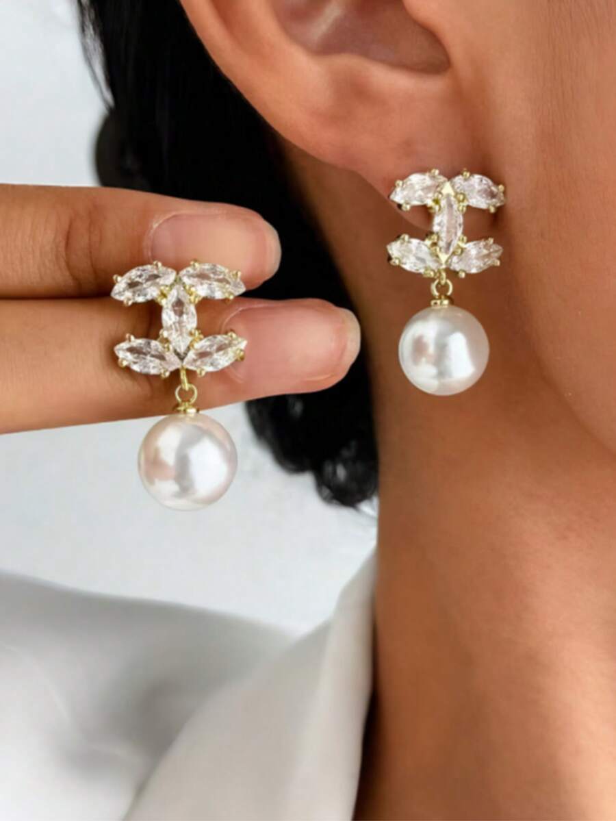 2pcs Fashionable Luxury Zirconia Encrusted Criss-Cross Pearl Stud Earrings, Versatile C-Shaped Earrings For Women, Suitable For Fashionable Outfits, Daily Wear, Parties, Vacations, Weddings And Other Formal Occasions, Great Gift For Friends - Gold - View 1