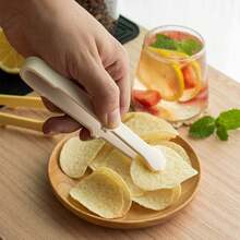 2 pezzi Mini pinze per alimenti in silicone, a forma di zampa di gatto, adatte per patatine, frutta, cubetti di ghiaccio, torte, pane, zollette di zucchero - Multicolore - Visualizzare 2