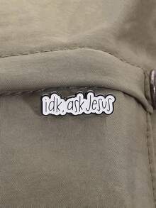 1pc "Idk, Ask Jesus" Enamel Pin, Black & White Text Brooch For Backpack, Lapel, Fashion Jewelry Suitable For Women, Daily Wear, Gift For Friends - Black and White - View 3