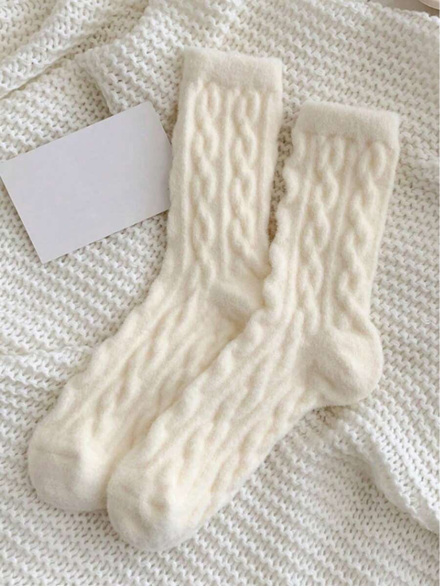 زوج أو 3 أزواج من جوارب الأرضية السميكة والناعمة والدافئة ذات اللون الأحادي للنساء، مناسبة للارتداء في فصلي الخريف والشتاء