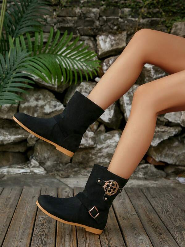 1 Pair Women's Fashion Buckle Short Boots, Suitable For Vacation, Autumn/Winter