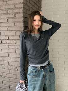 简约V领长袖T恤，分层上衣 - 灰色 - 查看 2