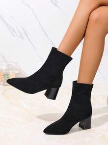2025秋冬新款女款弹力面料踝靴 | 尖头中跟粗跟 | 百搭修身中筒 | 慵懒一脚蹬 | 日常通勤，时尚优雅范儿 - 黑色 - 查看 3