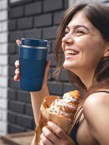 1 pièce Tasse à café isotherme en acier inoxydable de 500 ml avec manchon antidérapant, sous vide scellé, convient pour les boissons chaudes et froides, conçue pour les hommes et les femmes, disponible en plusieurs couleurs modernes