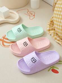 Sandales d'été épaisses à la mode pour femmes, simples et polyvalentes, en EVA antidérapante. Idéales pour la maison, la salle de bain, le dortoir.