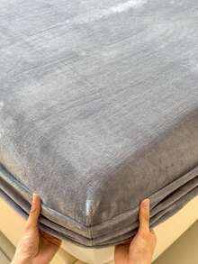 1 件柔软舒适的水晶天鹅绒床笠 3 件套（1 件床笠 + 2 个枕套），可机洗，适合卧室和客房，四季皆宜 - 淺灰色 - 查看 6