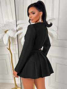 Amarilo Damen Jacke mit kontrastierendem Kragen und Knöpfen, plissierter Rock, Herbst Lässig Homewear, Wintermode Kleidung, Warm/Lässig Heim- und Outdoor-Kleidung/Party/Hochzeitsgast Kleidung/Halloween