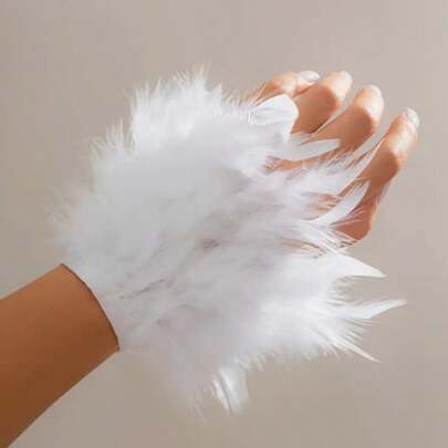 A Bohemian-Style Women's Artificial Feather Bracelet For Parties, Dates, Festivals - A Costume Accessory, To Be Worn During Weddings As Well.,Halloween