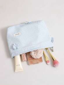 1 PC Solid Color Plaid Four-Leaf Clover Portable Travel All-Match Back To School In Bulk Make Up Bag,Fashionable And Casual Large Capacity Portable Zipper Makeup Bags,Travel Storage Stationery Storage,Vacation Essentials Cosmetic Bags For Headphones,Charger,Lipsticks,Cosmetics,Perfume,Skin Care And Beauty Products,Home Decor,For Mom,Nurses,Students,School Girls,Keys,Holiday Gifts,Makeup Pouch,Cosmetic Bag,Travel Essential,Large Capacity,Large Makeup Bag,Christmas Gifts,Pouch,Travel,Gifts For Women,Women's Necessaire,Travel Essential,Pouch,Clutch / Small Handbag,Necessaire,Makeup Organizer,Makeup Organize,Pouch,Brush Holder,Mini Pouch,Large Capacity Pouch