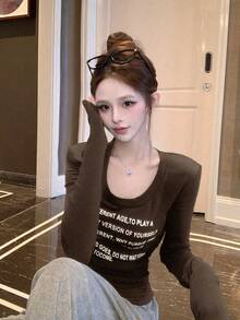 复古坏蛋字母印花保暖内衬长袖打底衫，修身款，秋冬新品 - 棕色 - 查看 2