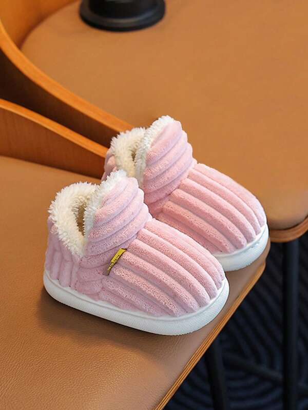أحذية منزلية مبطنة بالفرو الناعم ذات تصميم مخطط أنيق ومقاوم للانزلاق، مناسبة للطلاب والأطفال والمراهقين
