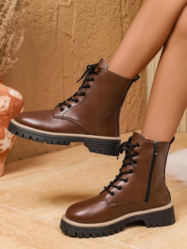 Stivali alla moda a punta tonda per donna, stivali militari con lacci, cerniera laterale per una facile vestibilità, stivali alla caviglia e stivali con suola spessa casual