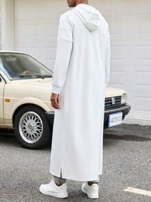 Kamisweat 穆斯林男士连帽黑色长袍，适合礼拜、度假、日常休闲、轻运动穿着。舒适的面料设计，简洁时尚的前胸拉链设计，两侧斜插口袋更加灵活，下摆两侧开衩设计，不易绊倒。多种颜色可选，蓝色、深绿色、橄榄绿、红色、卡其色、白色、灰色、棕色、紫色、红色，总有一款适合您。