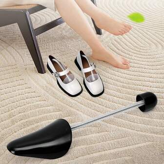 2pcs This Sneaker Shoe Tree Is An Essential Accessory For Maintaining The Look And Shape Of Your Sneakers. It Effectively Prevents Wrinkles And Creases From Forming, Keeping Your Shoes Looking New For Longer. The Spring - Loaded Design Ensures That The Shoe Tree Provides Enough Pressure To Stop The Shoes From Collapsing, Helping To Repair Existing Creases And Maintain The Shoe's Original Structure.