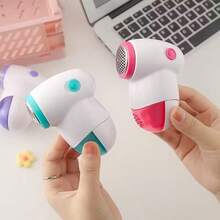 1 Cute Mini Electric Sweater Ball Trimmer (The Product Does Not Include Batteries, Please Purchase 2 * AA Batteries By Yourself). Please Ask Customers To Operate Correctly According To The Official Instructions. Improper Use According To The Instructions May Result In Poor Performance - Pink - View 8