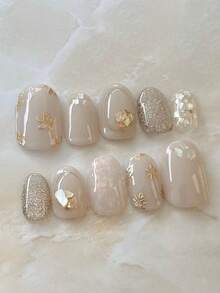10 Stücke handgefertigte Aufklebe-Nägel, kurze ovale Form, Mehrfarboptionen, Y2K Französischer Stil, elegante eisige kristalline halbtransparente minimalistische Katzenauge- & handbemalte Blumendesigns, geeignet für Frauen & Mädchen, ideal für Herbst/Winter Partys & täglichen Gebrauch Nagelbedarf Handgefertigte Aufklebe-Nägel - Verschiedenfarbig - Übersicht 2